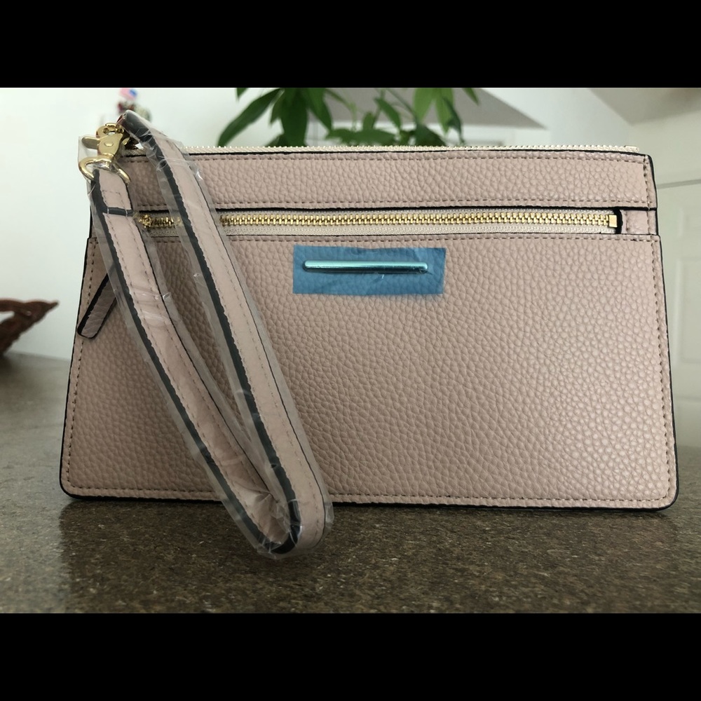 Small pebble vegan leather wristlet